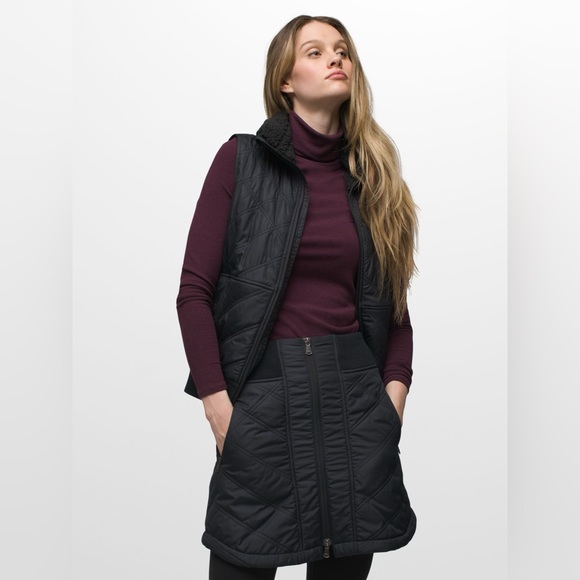 PrAna Esla Skirt - Outdoor Adventure A-Line Skirt With Zippered Pockets